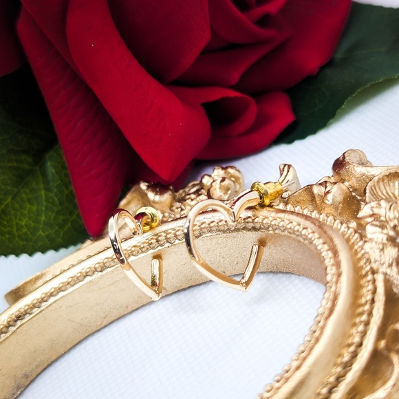 Curated 18K Open Heart Drop Earrings Modern Statement Hoops - Picture 7 of 9